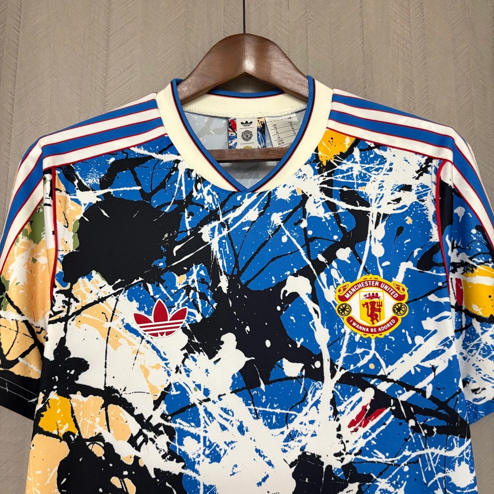 MAN UNITED STONE ROSES FAN VERSION SOLID JERSEY